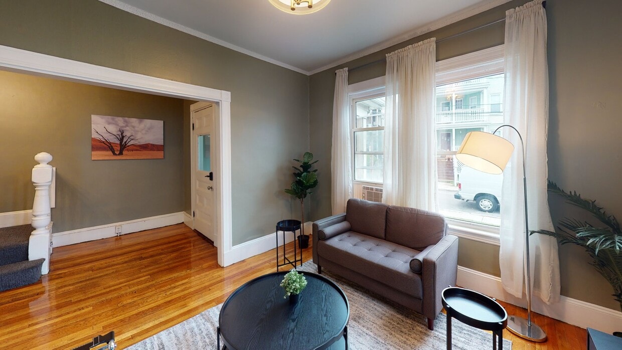 Photo - Private bedroom in 6 bed/2 bath Home