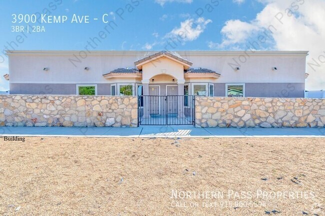 Building Photo - 3 Bedroom Apt Close to Fort Bliss! Unit C