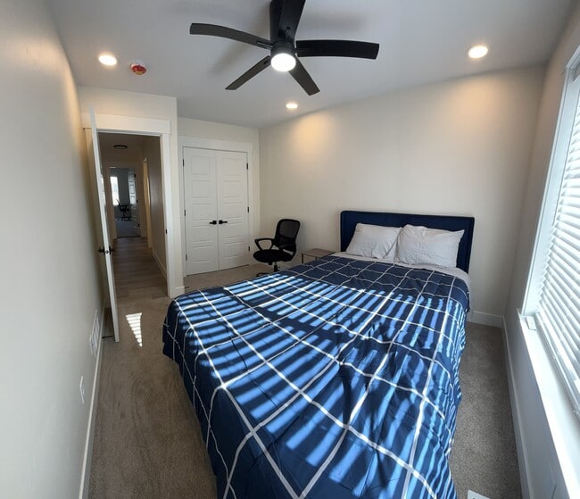 Building Photo - 184 Galena Smt Dr Unit 6