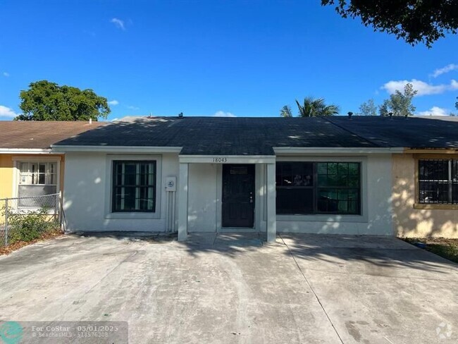 Building Photo - 18043 NW 40th Pl Rental