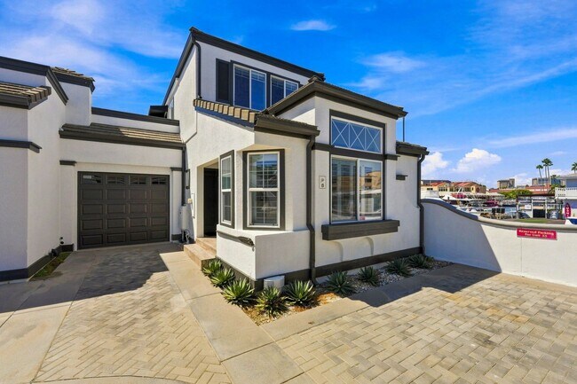 700 Lido Park Dr