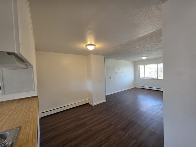 Photo - 487 Tracy Dr