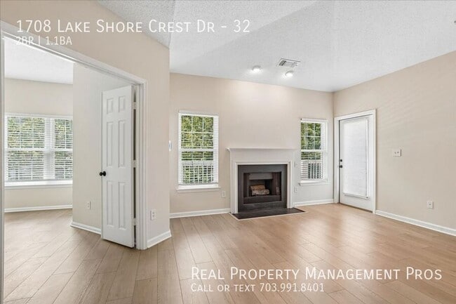 Photo - 1708 Lake Shore Crest Dr Unit 32