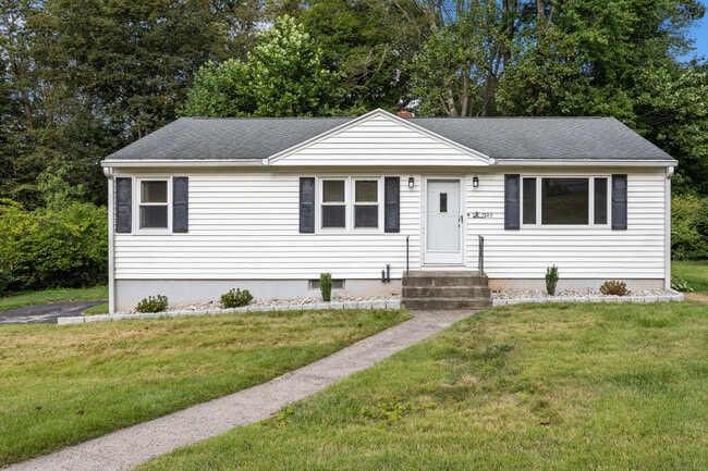 Photo - 1325 Avon Blvd