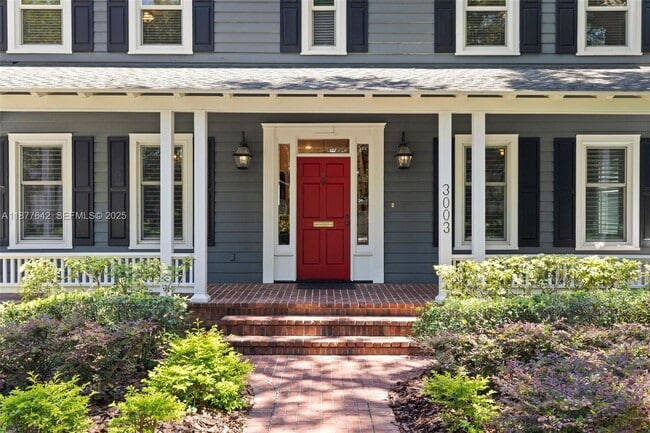 Building Photo - 3003 W Villa Rosa Park