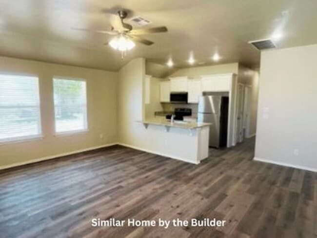 Photo - Move-In Ready 2-Bed Duplex – Bright, Modern, and Perfect for Pets!