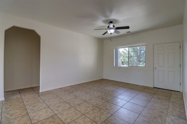 Photo - 7750 Spouse Dr