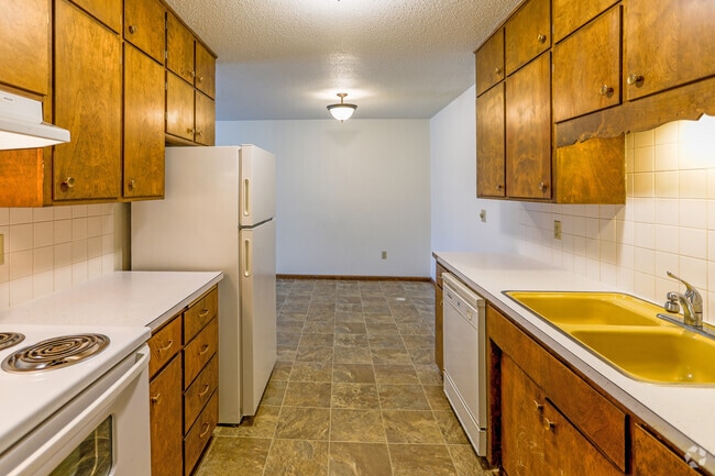 2HAB, 1BA - 875 ft² - Bison Arms Apartments