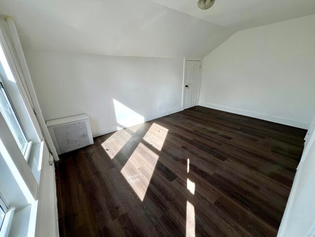 Photo - 9924 Ascan Ave