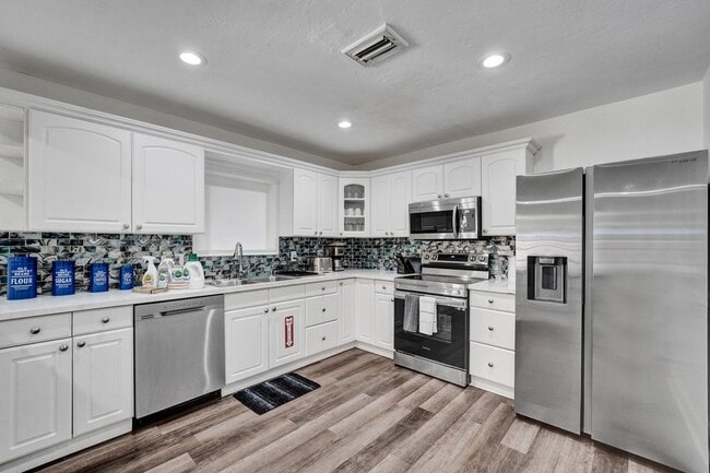 Building Photo - 3160 NW 63rd St Rental