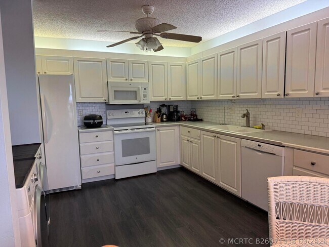 1520 NW 19th Terrace Unit 203