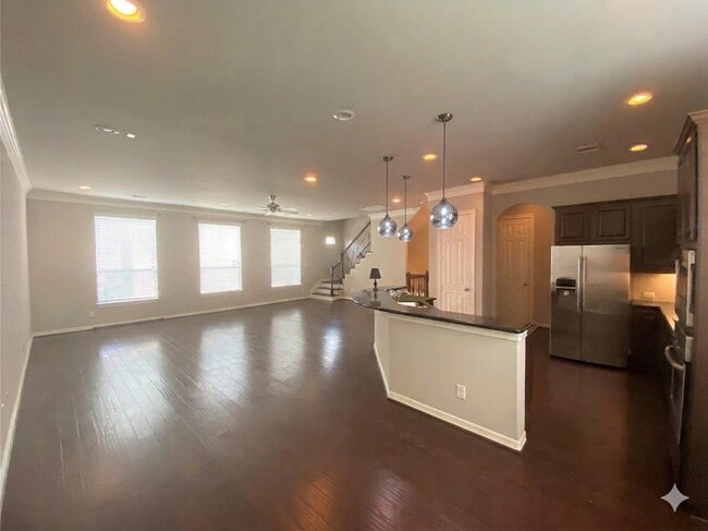 Photo - 3002 Soutine St