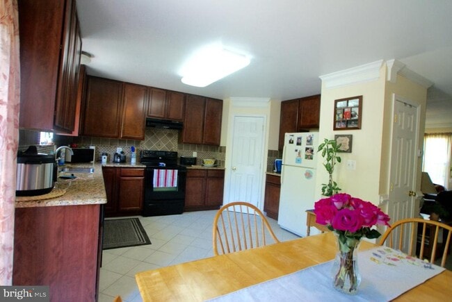 Photo - 104 Eastside Ln