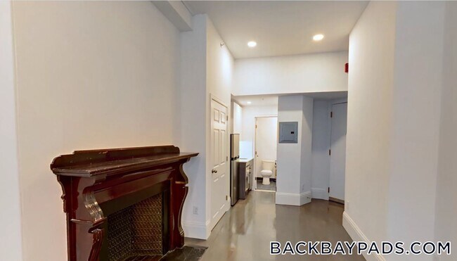 Photo - 270 Newbury St Unit 2
