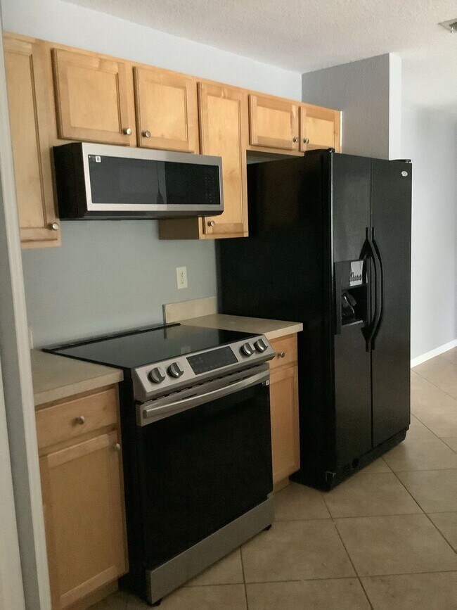 Photo - Lake Point Village Condo