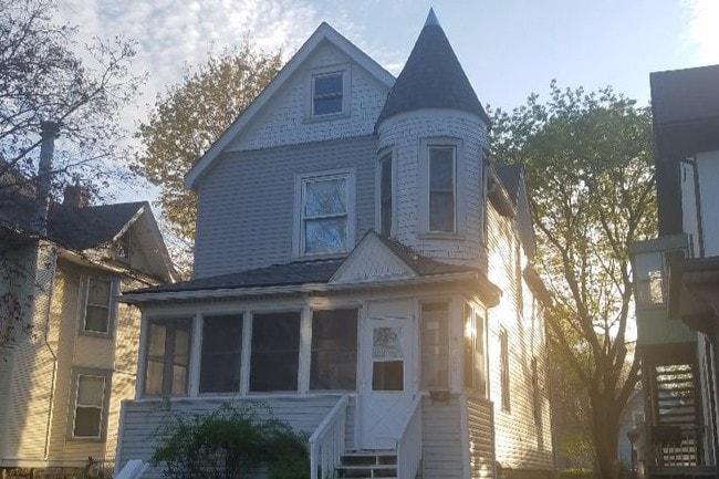 Front - 409 Wheeler N St Rental
