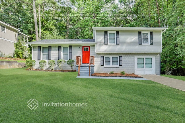 Building Photo - 3018 Battle Forrest Dr Rental