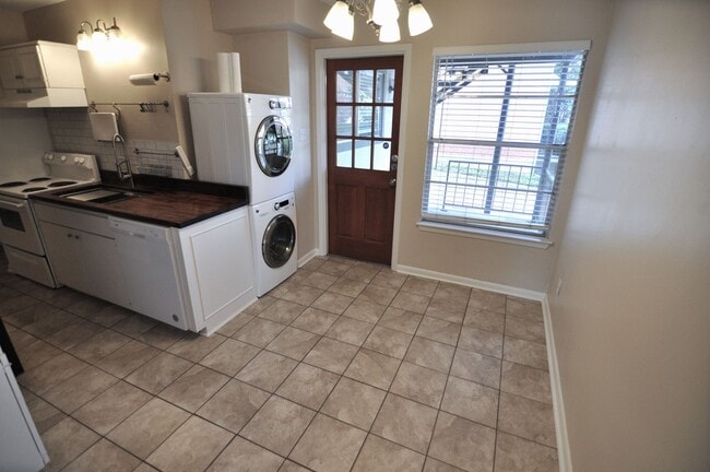 Photo - Beautiful Austin condo in amazing location!
