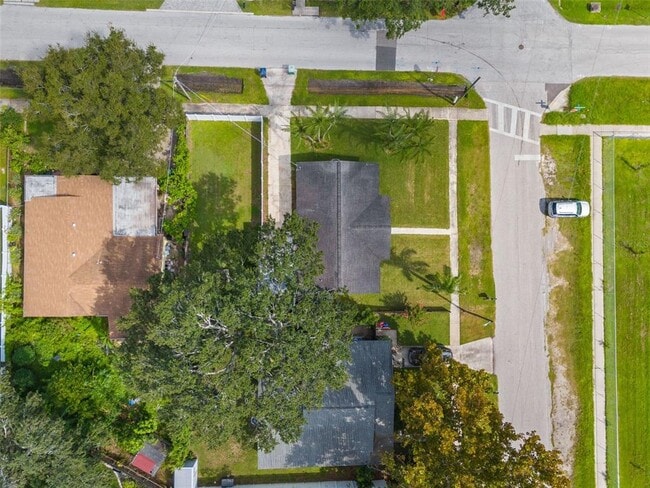 Photo - 5201 S Quincy St