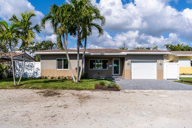 Photo - 2001 NE 17th Way