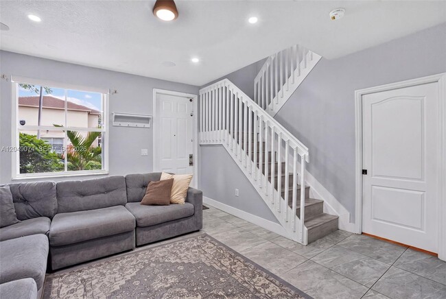 Photo - 913 NW 135th Ave