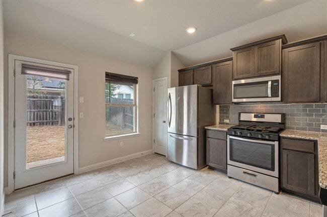 Photo - 8214 Cottage Rose Dr