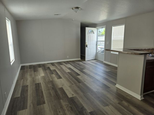 Photo - 119 Elderberry Ln