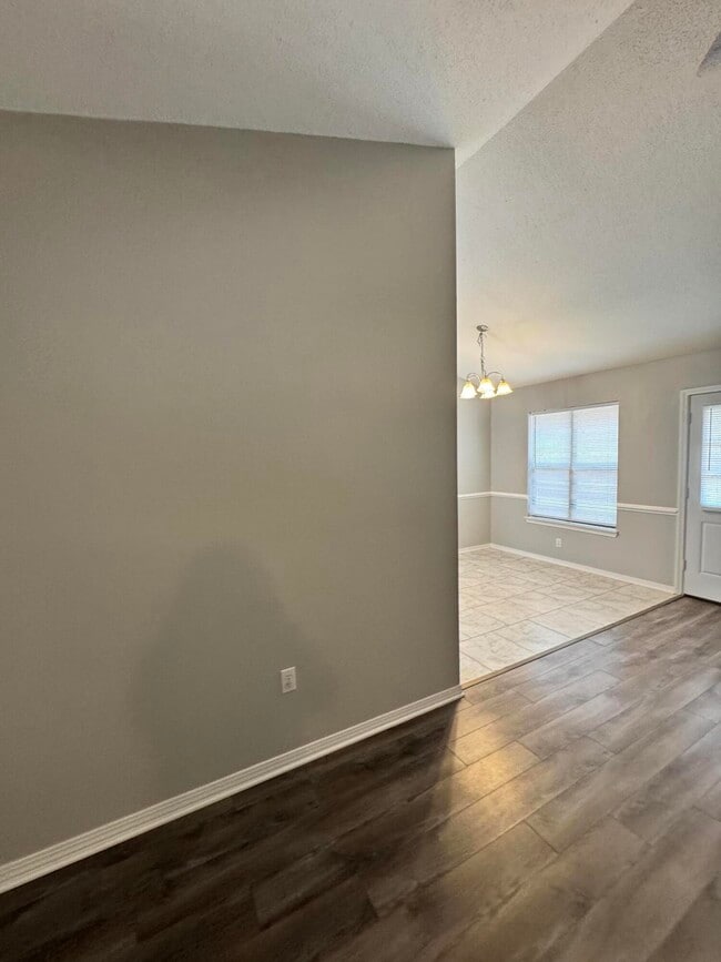 Photo - 129 Oak Terrace Dr