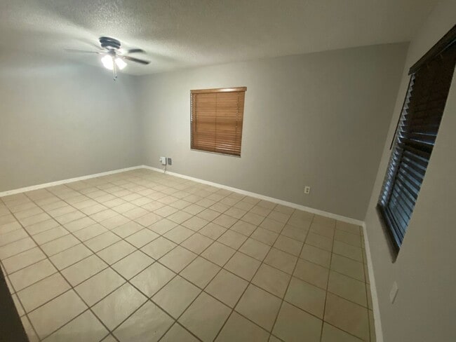 Photo - 2 Bedroom 1 Bath Duplex in Winter Park for RENT!