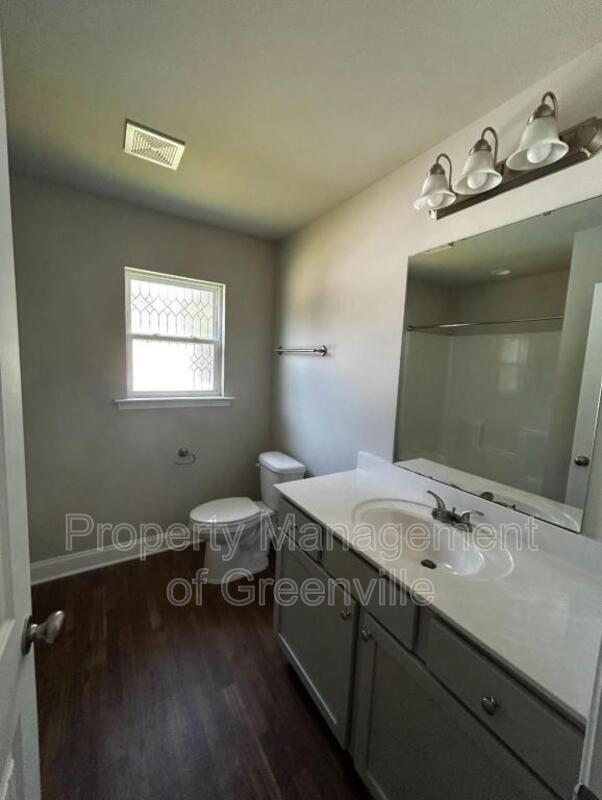 Photo - 227 E Church St