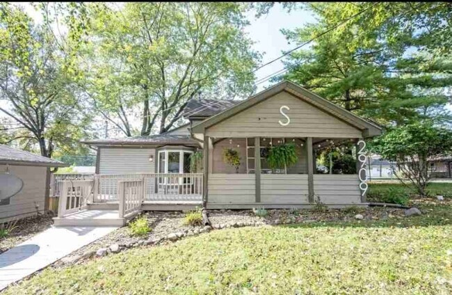 Building Photo - 2909 Huntsville Rd Rental
