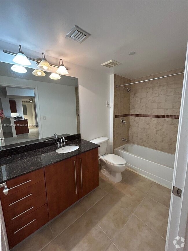 Building Photo - 7355 SW 89th St Unit 618N Rental