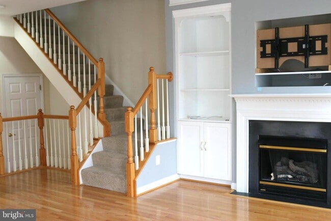 Photo - 1601 Leeds Castle Dr