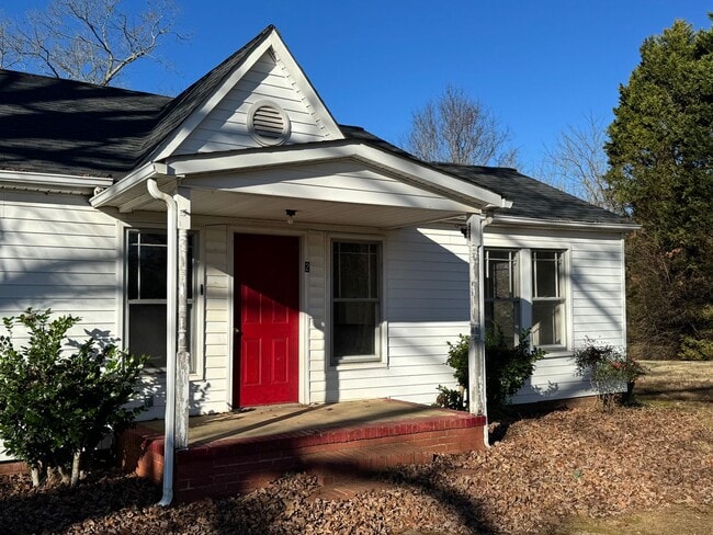 Photo - 2/1 Duplex in Shelby, NC