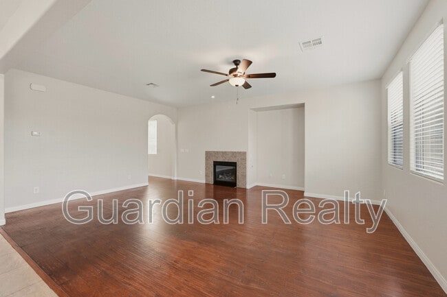 Photo - 278 Glacier Meadow Rd