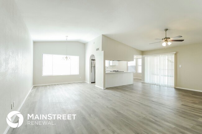 Photo - 5643 W Sunnyside Dr