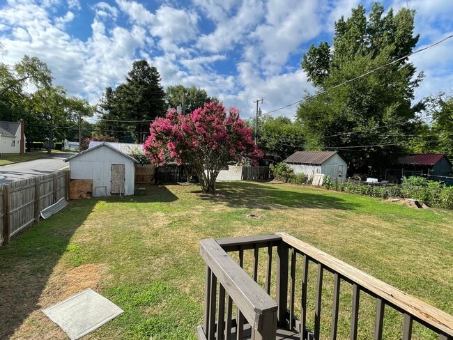 Photo - 3 Bedroom 1 Bath Single story