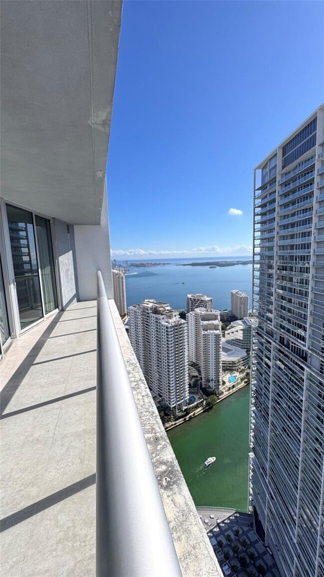 Photo - 475 Brickell Ave Condo Unit 4913