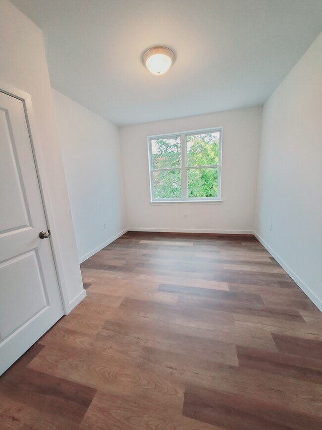 Photo - 916 Hope St