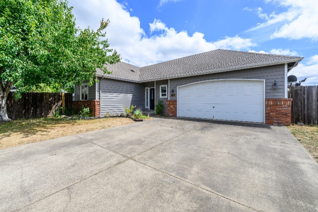 Photo - 4677 Calumet Way House