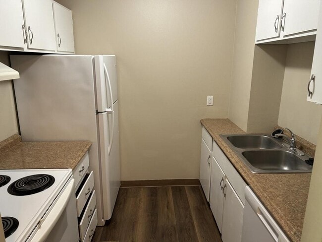 Photo - 6578 Lake Rd