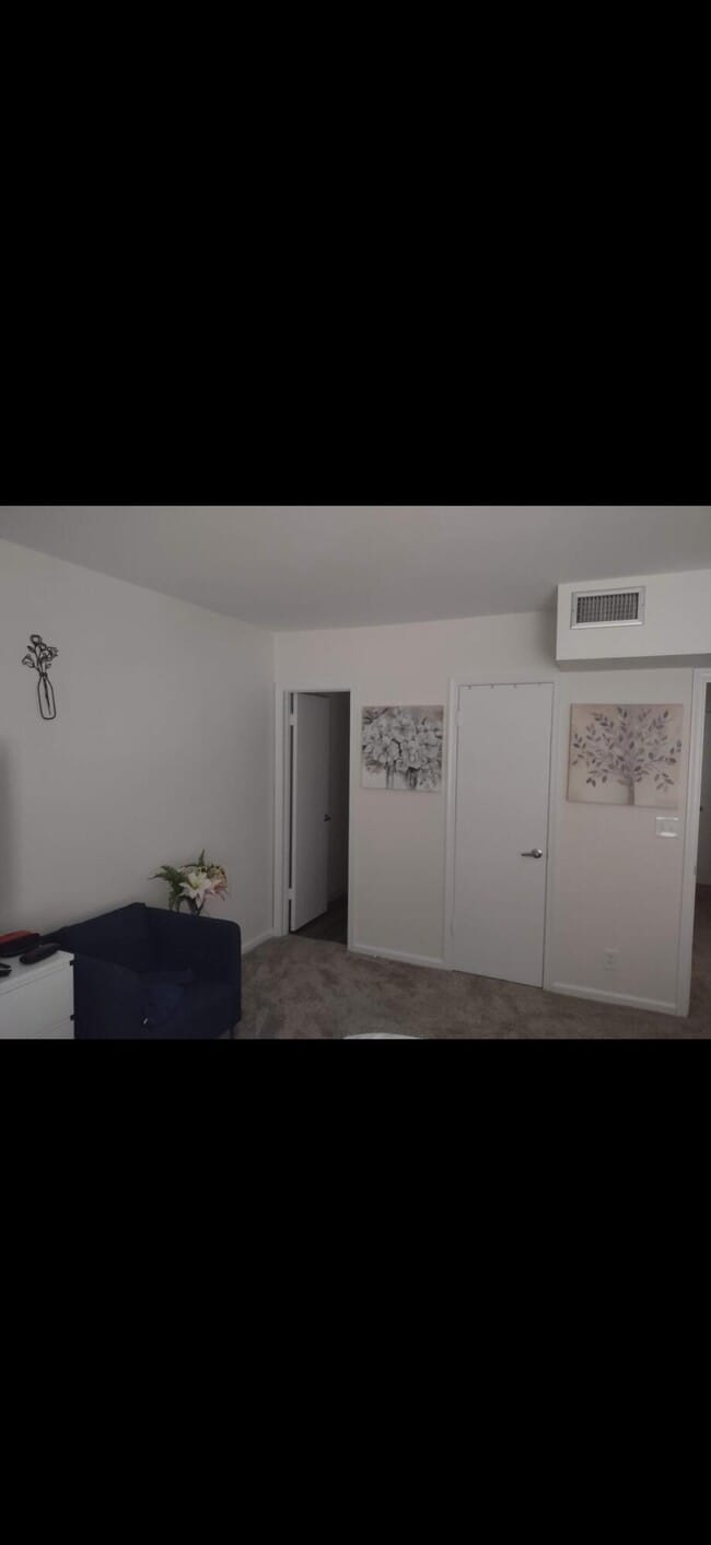 Photo - 2151 NE 68th St Unit 225