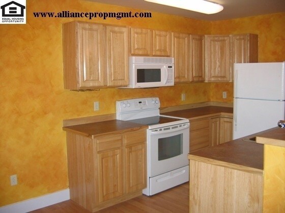 Photo - MONTH TO MONTH!!!Great pet friendly Condo Unit 14