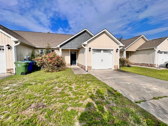 Building Photo - 2 BR 2 BA in Holly Ridge