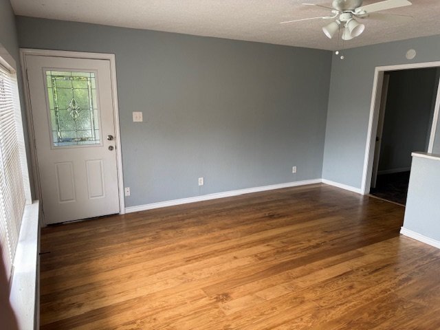 Photo - 3106 Western