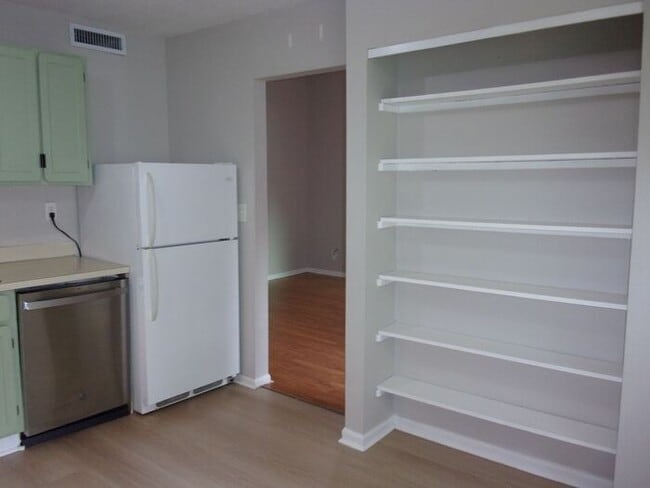 Photo - 2 Bedroom 1 Bath Condo with Private Deck i...