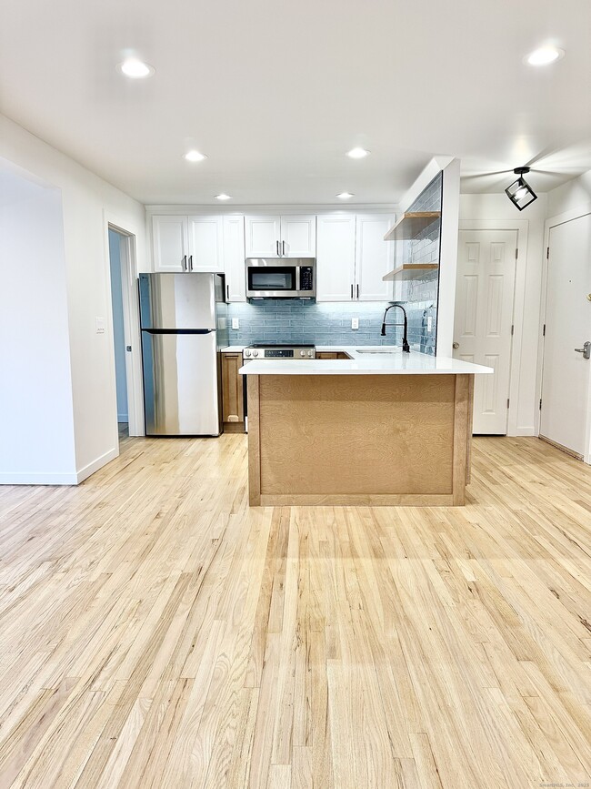 Photo - 1742 Boston Post Rd Unit 3B