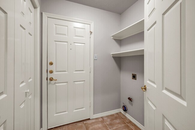 Photo - 122 Snug Harbor Dr