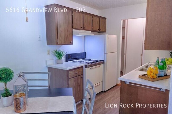 Photo - 5616 Grandview Blvd Unit 202