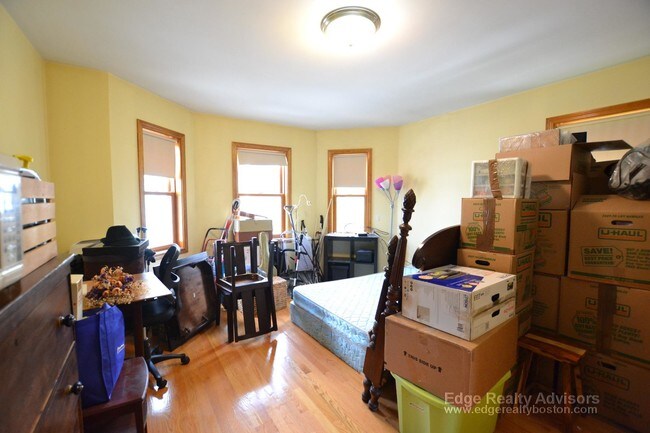 Photo - 32 Arden St Unit 2